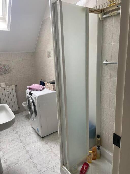 La Casa Di Giada Lägenhet Peschiera Borromeo Exteriör bild