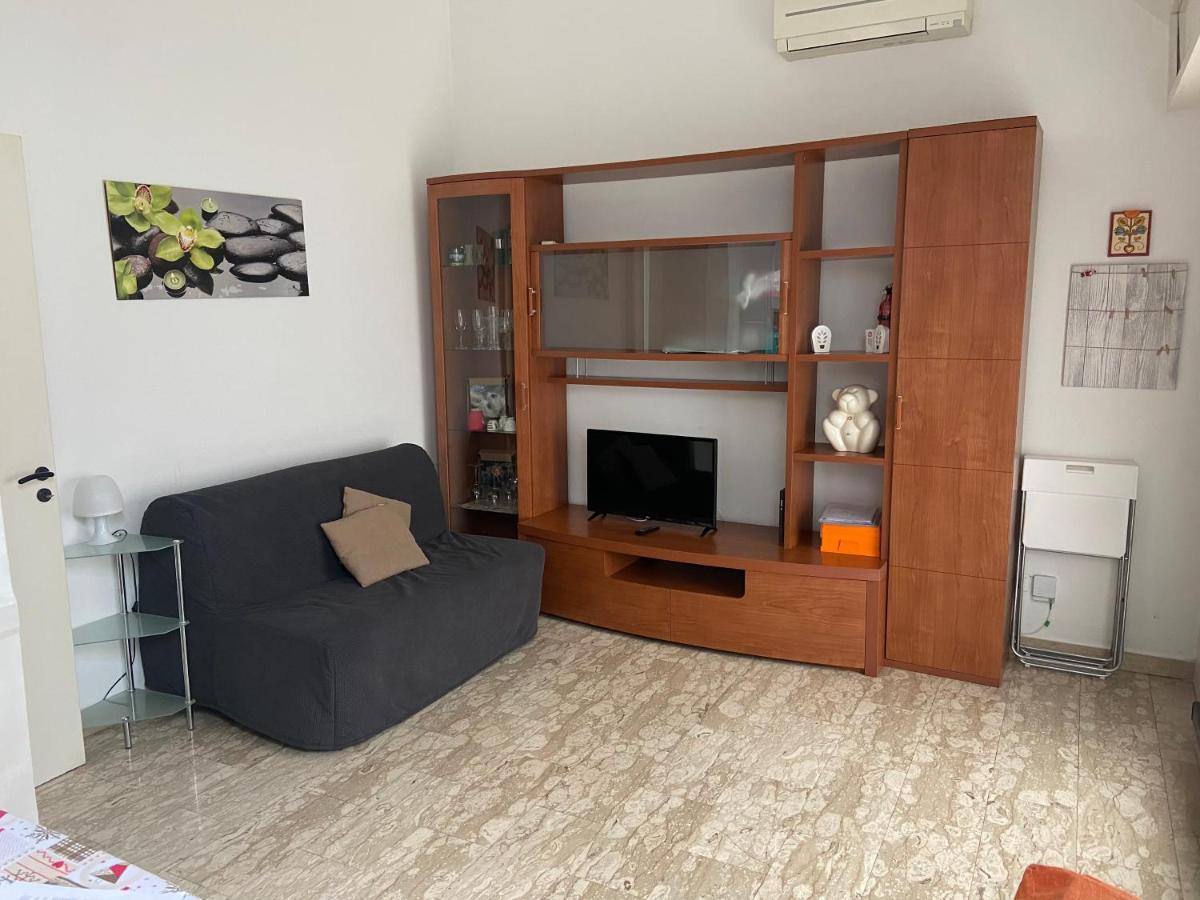 La Casa Di Giada Lägenhet Peschiera Borromeo Exteriör bild